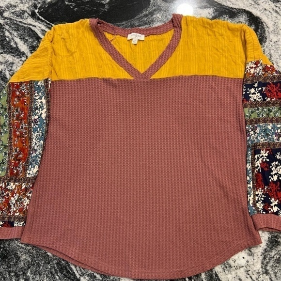 Umgee Multi Fabric Fall Top - Picture 9 of 13